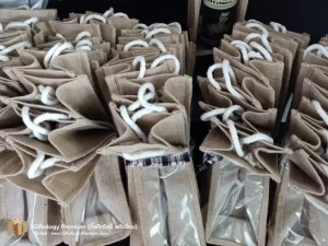 กระเป๋าผ้ากระสอบ ตอบโจทย์ทั้งการใช้งานและความสวยงาม ใช้เป็นของฝาก ของที่ระลึก หรือกระเป๋าแฟชั่นก็เหมาะ